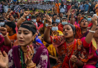 जय श्री राम के नारे लगाते बांग्लादेशी हिंदू, BSF से भारत में आने की कर रहे गुहार