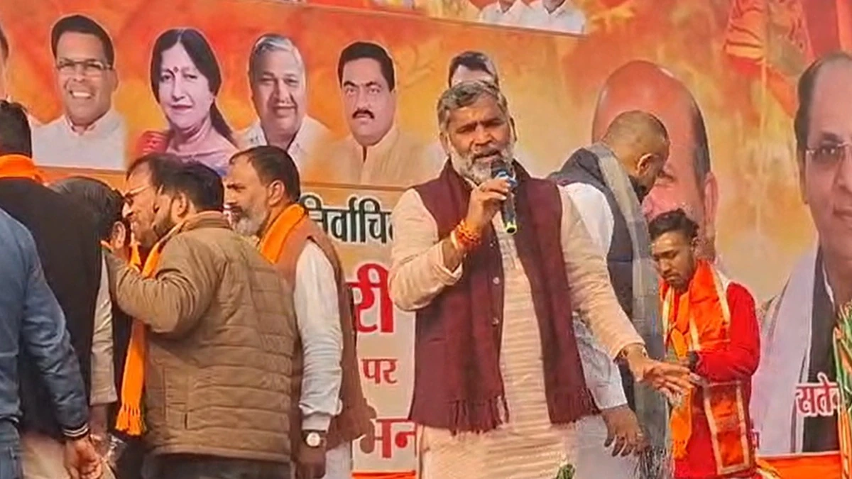 'बड़ा दिल दिखाते हुए 50 हजार की गड्डी वापस कर दें...' BJP प्रदेश अध्यक्ष के कार्यक्रम में गायब हुआ पैसा