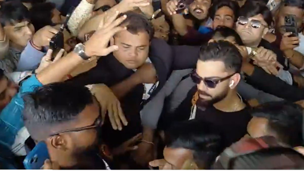 वडोदरा पहुंचते ही फंसे विराट कोहली! IND vs NZ वनडे सीरीज से पहले सामने आया चौंकाने वाला Video