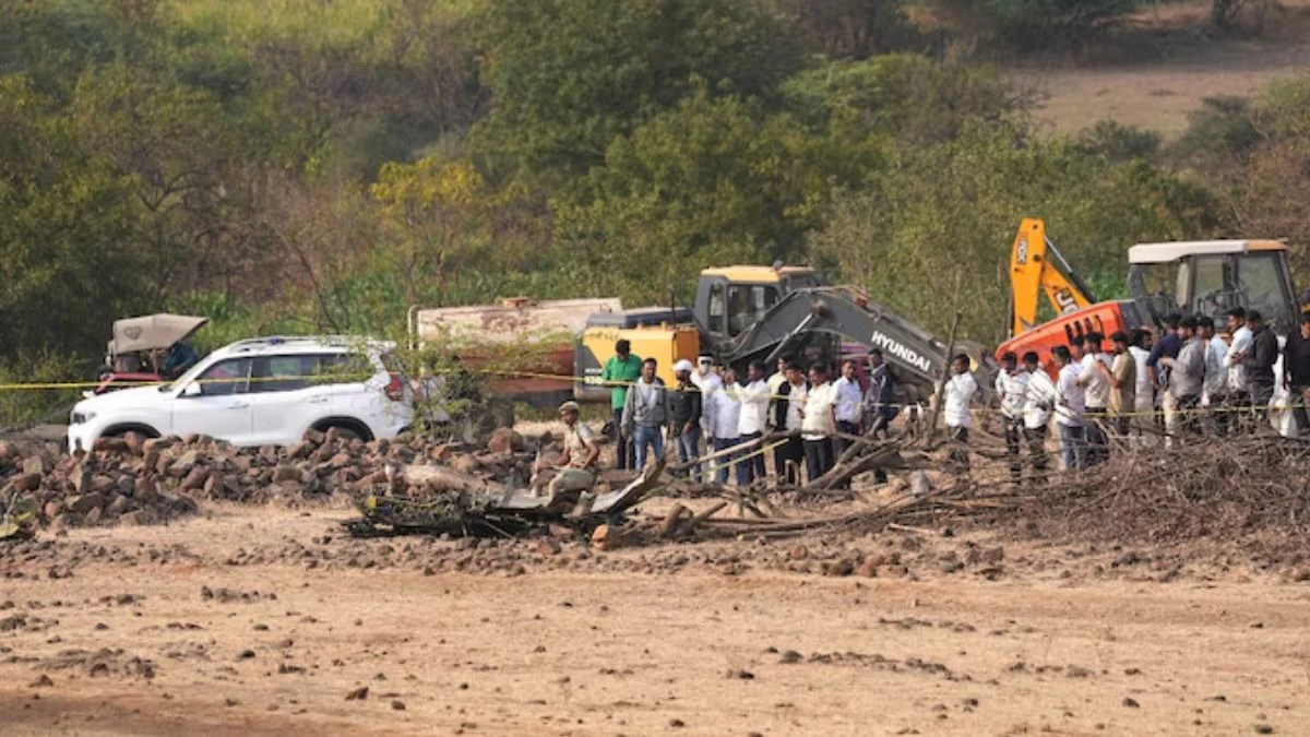 Oh Sh*t… प्लेन क्रैश से ठीक पहले क्या बोले थे क्रू? अजित पवार हादसे से जुड़ा वो पल जिसने सब कुछ बदल दिया